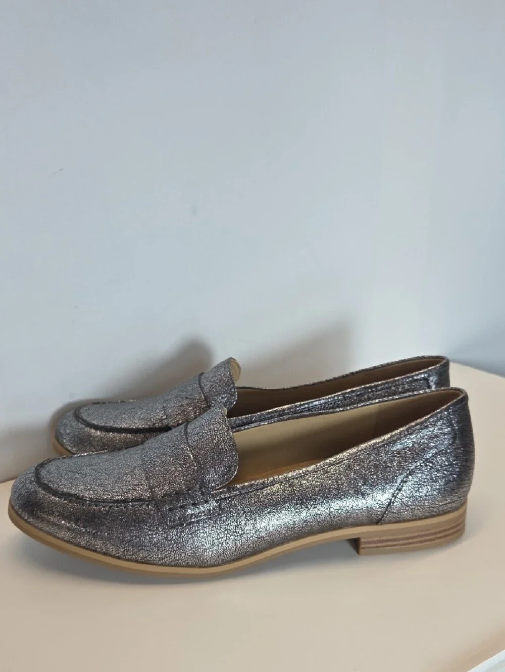 Naturalizer Metallic Silver Penny Loafers Size 11M